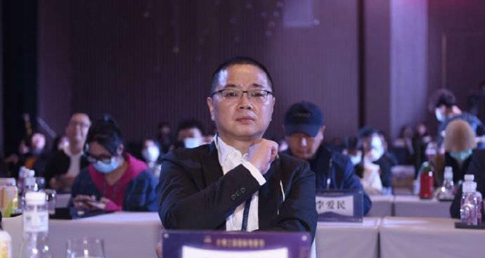以票房大卖王编剧为例，探究编剧作用在游戏领域中的价值（解析票房大卖王编剧的秘密，探索编剧在游戏开发中的作用）