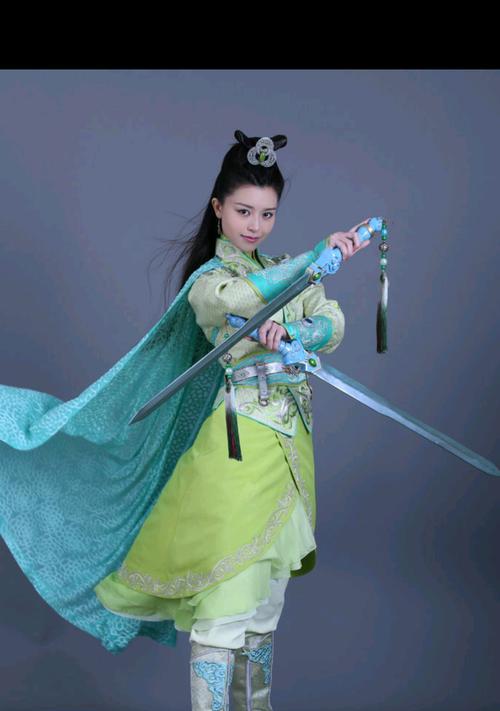 《蜀山战纪之剑侠传奇》游戏宝石系统详解（打造强力装备的关键——宝石系统解析）